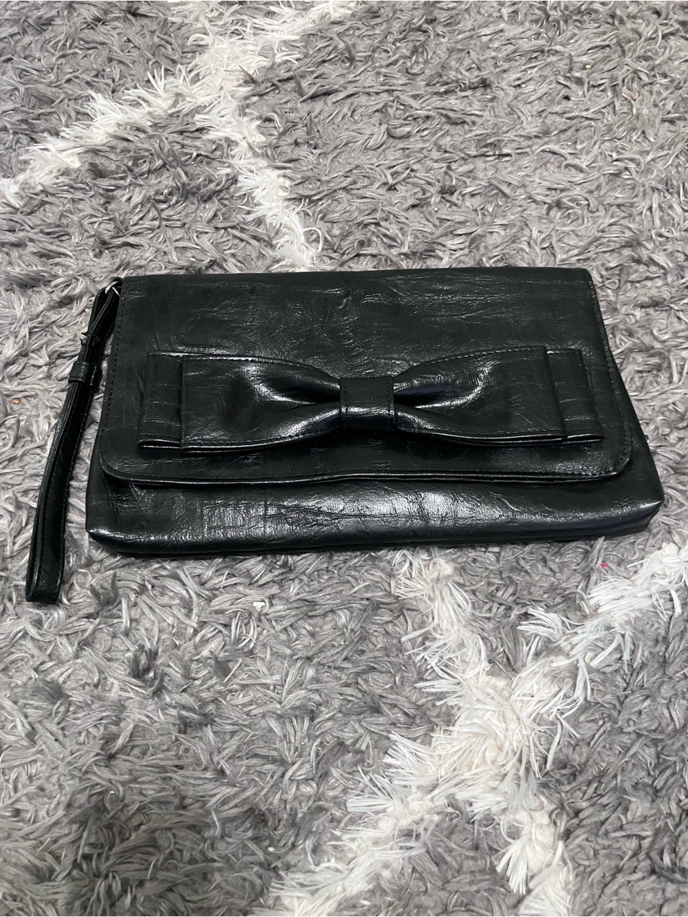 Black Bow Accent Wristlet Clutch - Women Bags